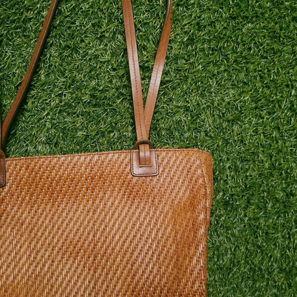 Fossil Wicker Rattan Purse Offers Welcome